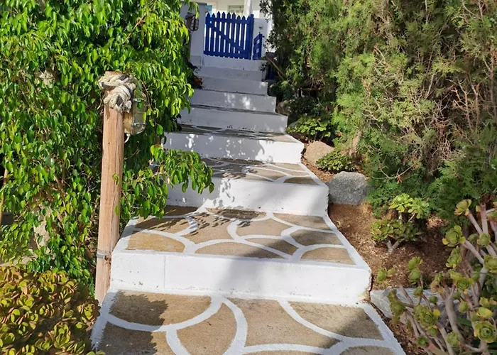 Naxian Sofias Garden Apartment