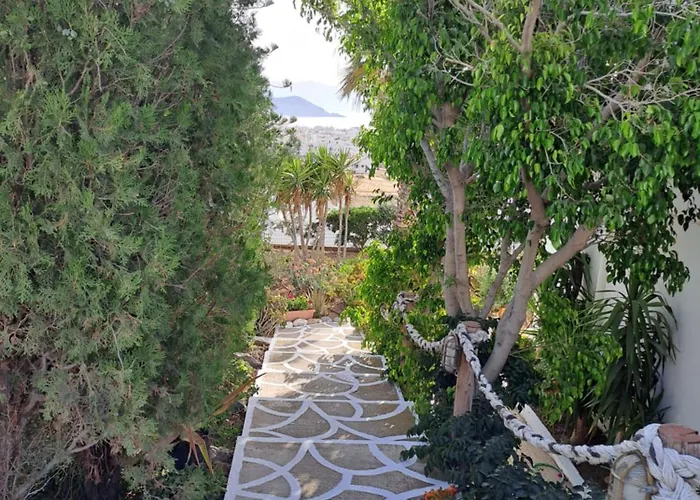 Naxian Sofias Garden Apartment *